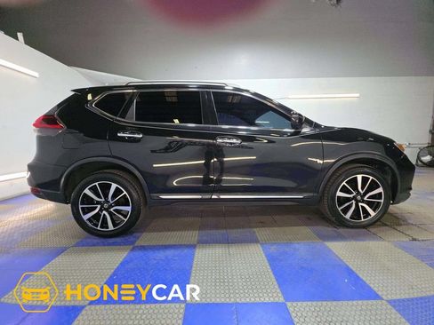 Used 2019 Nissan Rogue SL AWD/4WD image 1