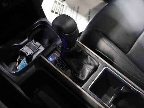 Used 2019 Toyota Tacoma Limited AWD/4WD image 32