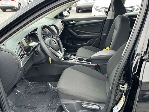 Used 2019 Volkswagen Jetta S w/ Driver Assistance Package image 18
