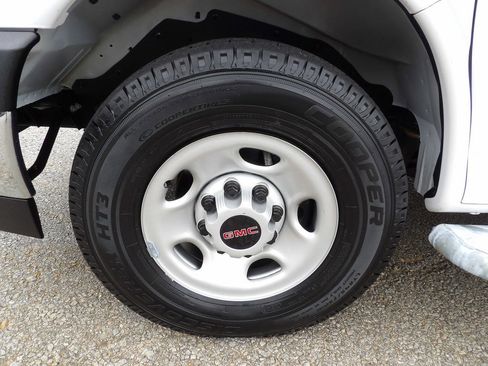 Used 2024 GMC Savana 2500 w/ Driver Convenience Package image 50