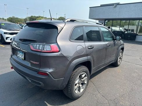 Used 2019 Jeep Cherokee Trailhawk w/ Cold Weather Group AWD/4WD image 10