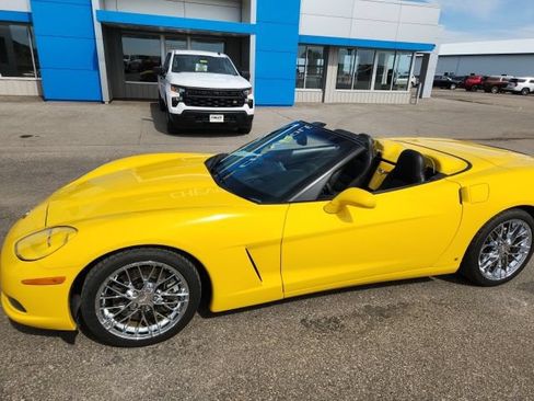Used 2006 Chevrolet Corvette Convertible w/ Preferred Equipment Group RWD image 38