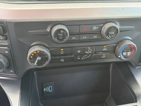 Used 2025 Ford F250 XLT w/ FX4 Off-Road Package AWD/4WD image 23