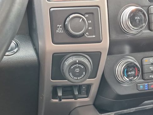 Used 2020 Ford F150 Platinum w/ Equipment Group 701A Luxury AWD/4WD image 19