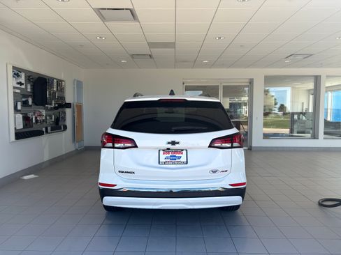 Used 2023 Chevrolet Equinox RS FWD image 8