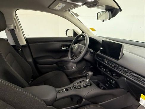 Used 2026 Honda HR-V LX image 44