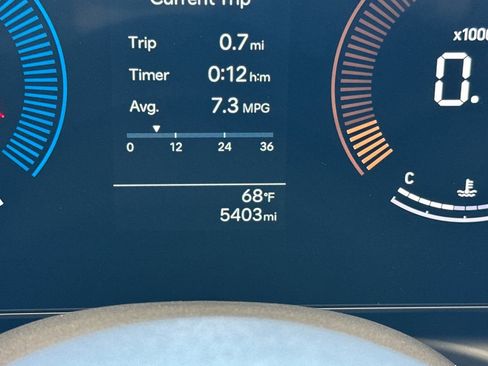 Certified 2025 Hyundai Santa Cruz SE image 27