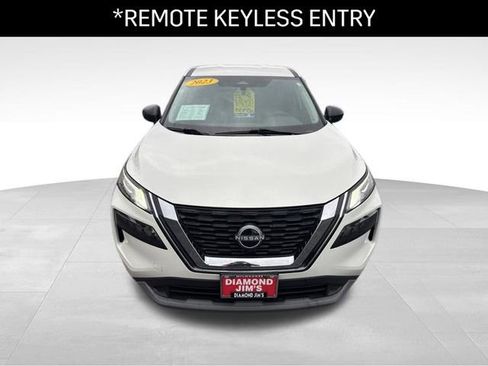 Used 2023 Nissan Rogue S image 9