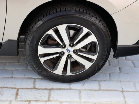 Used 2019 Subaru Outback 2.5i Limited image 50