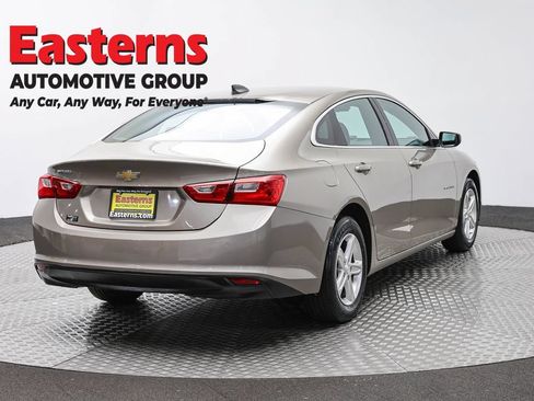 Used 2022 Chevrolet Malibu LS w/ Driver Confidence Package II FWD image 5