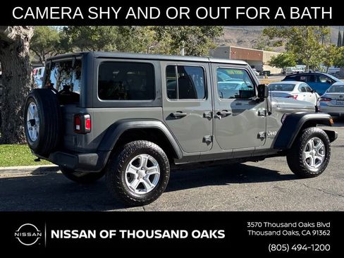 Used 2019 Jeep Wrangler Unlimited Sport S AWD/4WD image 3