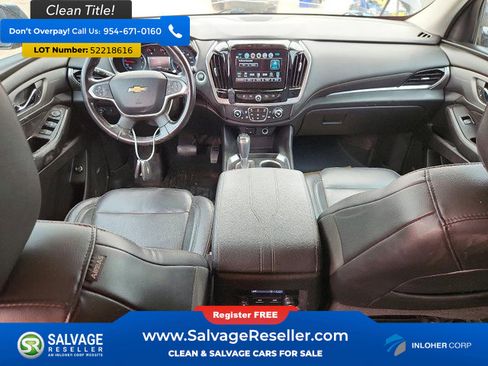 Used 2019 Chevrolet Traverse RS FWD image 11
