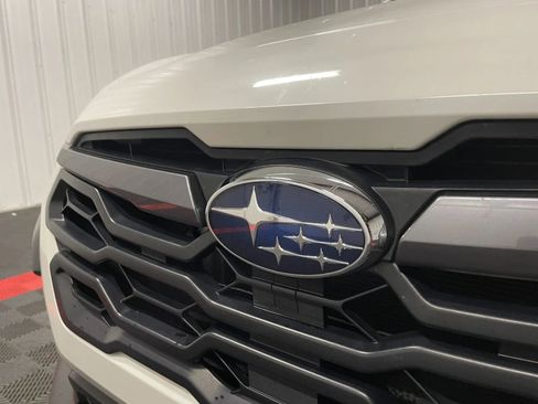 Used 2024 Subaru Crosstrek 2.0i Premium image 8