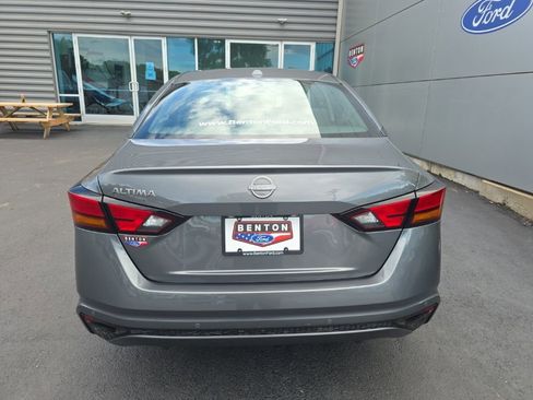 Used 2025 Nissan Altima 2.5 SV FWD image 6