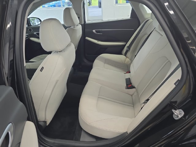 Used 2025 Hyundai Sonata SEL FWD image 10