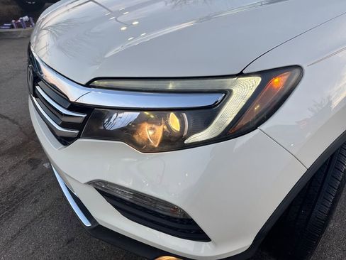 Used 2017 Honda Pilot Touring image 34