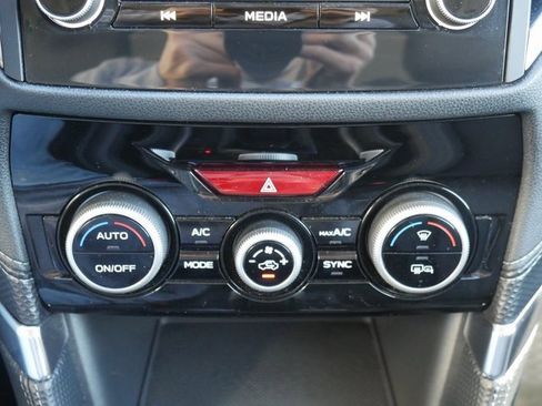 Used 2024 Subaru Forester Touring w/ Convenience Package image 23