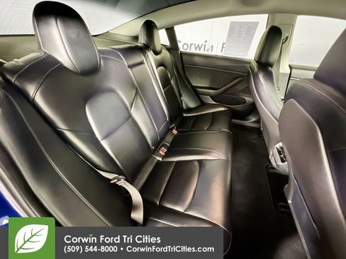 Used 2018 Tesla Model 3 Long Range image 15