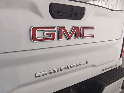 Used 2020 GMC Sierra 3500 Denali w/ Denali Ultimate Package image 15