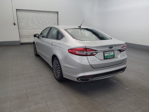 Used 2017 Ford Fusion SE w/ Fusion SE Technology Package image 5