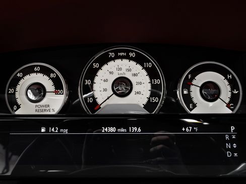 Used 2014 Rolls-Royce Wraith image 10