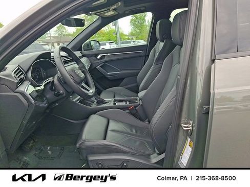 Used 2025 Audi Q3 2.0T Premium w/ Convenience Package AWD/4WD image 15
