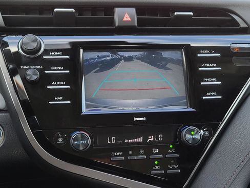 Used 2020 Toyota Camry LE FWD image 21