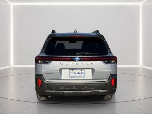 Used 2026 Subaru Outback Premium AWD/4WD image 4
