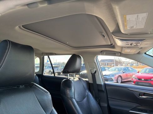 Used 2019 Toyota RAV4 XLE image 13