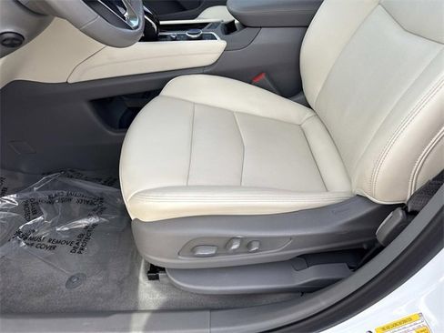 Used 2024 Cadillac XT6 Premium Luxury w/ Technology Package image 12