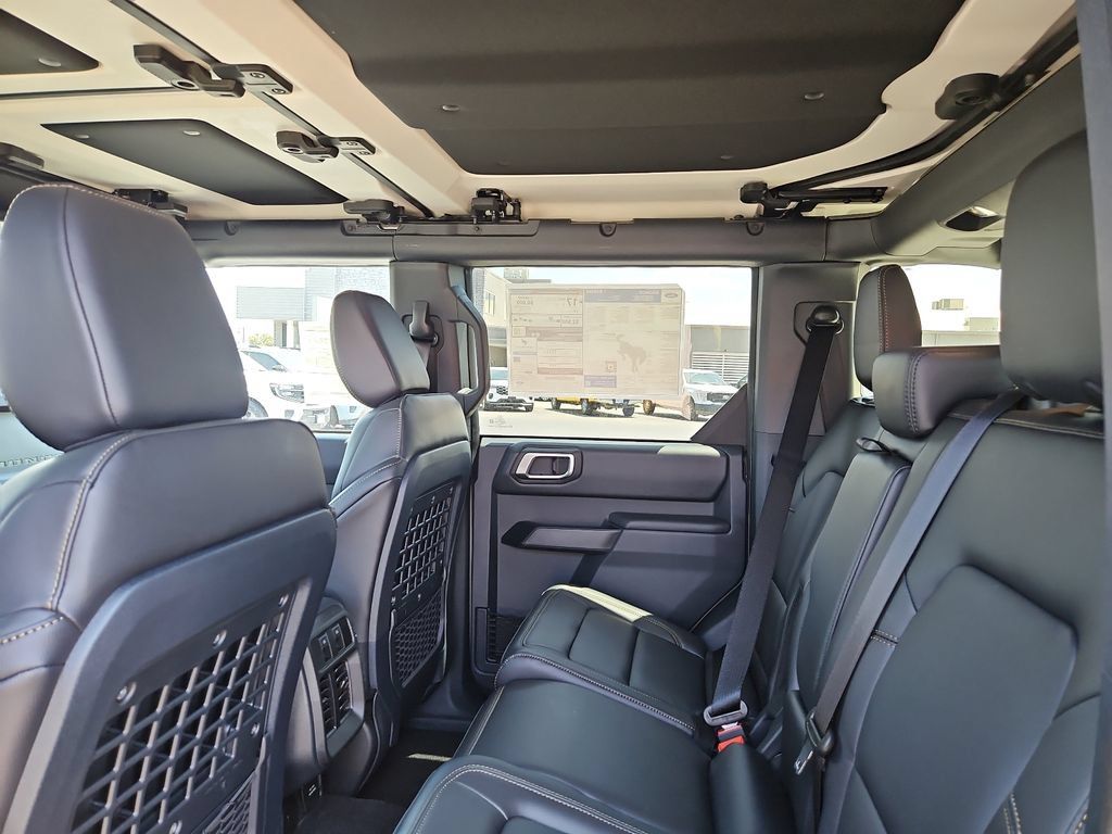 New 2026 Ford Bronco Badlands AWD/4WD image 19