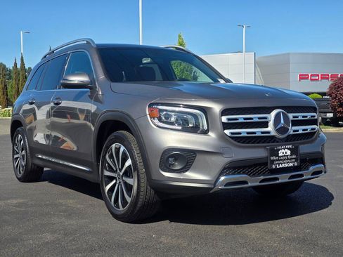 Used 2023 Mercedes-Benz GLB 250 image 8