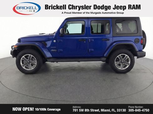 Used 2018 Jeep Wrangler Unlimited Sahara image 4