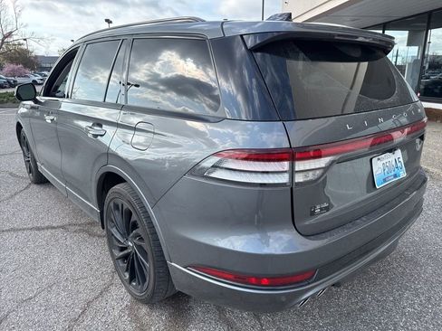 Used 2025 Lincoln Aviator Reserve w/ Equipment Group 201A image 6