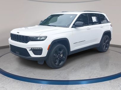 Used 2024 Jeep Grand Cherokee Limited w/ Black Appearance Package