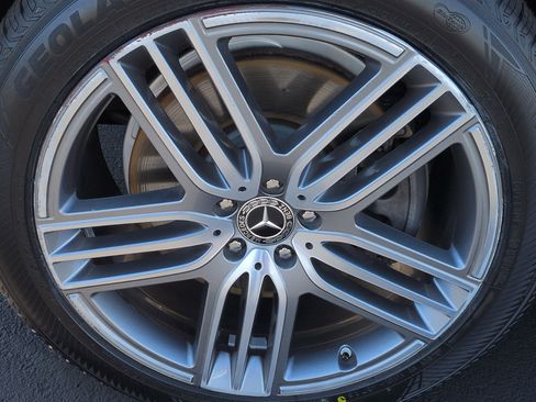 Used 2020 Mercedes-Benz GLS 450 4MATIC image 13