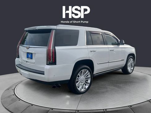 Used 2018 Cadillac Escalade Platinum AWD/4WD image 5