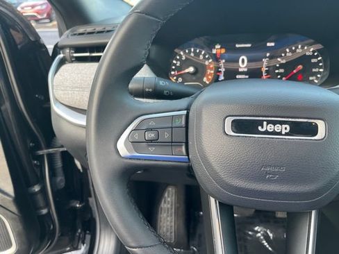 Used 2024 Jeep Compass Latitude AWD/4WD image 19