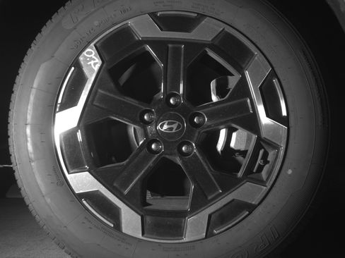 Used 2025 Hyundai Santa Fe SEL AWD/4WD image 13