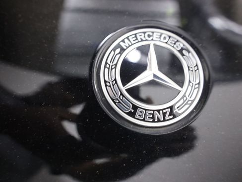 Certified 2025 Mercedes-Benz EQE 350+ 4MATIC SUV w/ AMG Line Exterior Package image 60