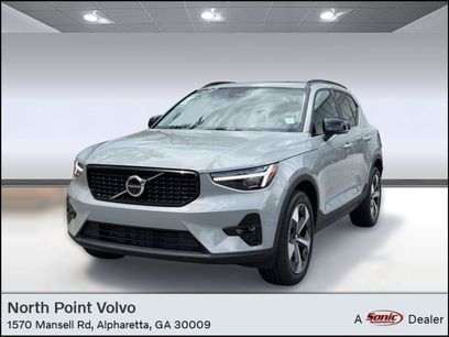 New 2026 Volvo XC40 B5 Plus w/ Protection Package Premier