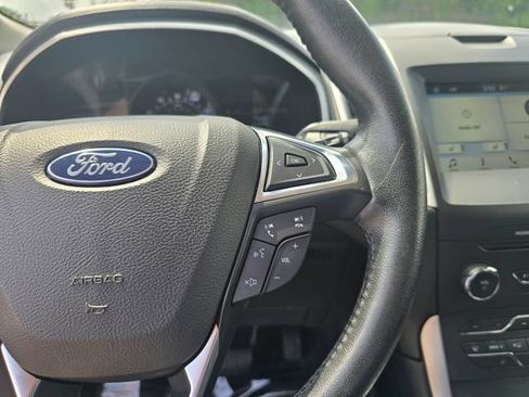 Used 2018 Ford Edge SEL w/ Equipment Group 201A FWD image 26