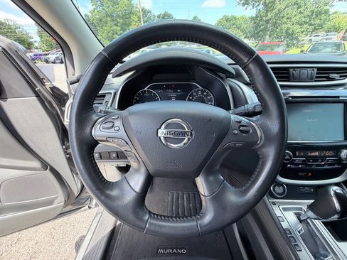 Used 2021 Nissan Murano SV FWD image 12