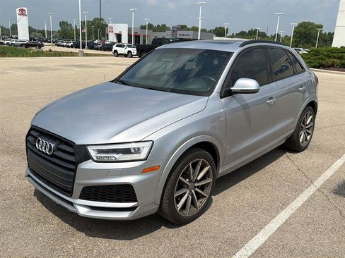 Used 2018 Audi Q3 2.0T Premium Plus w/ Premium Plus Package AWD/4WD image 22