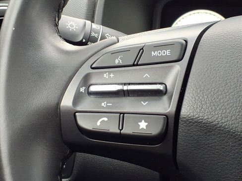 Certified 2022 Hyundai Kona Limited w/ Cargo Package image 21