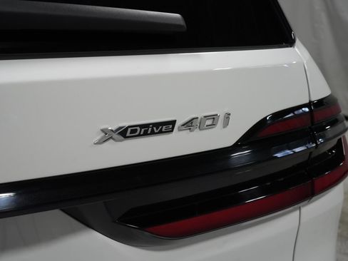 Used 2024 BMW X7 xDrive40i w/ M Sport Package image 28