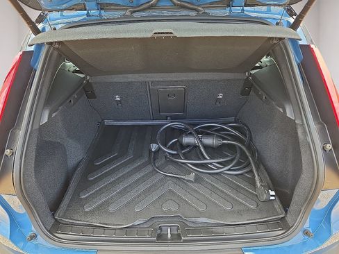 Certified 2023 Volvo XC40 Recharge Core AWD/4WD image 14
