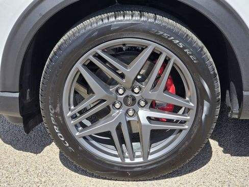 Used 2025 Ford Explorer ST-Line w/ Premium Package image 10