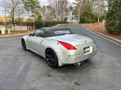 Used 2006 Nissan 350Z Touring image 5