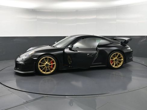 Certified 2015 Porsche 911 GT3 RWD image 34